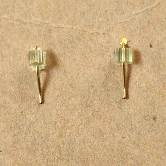 Elegant Brown Beaded Earrings - Picture 4 of 4